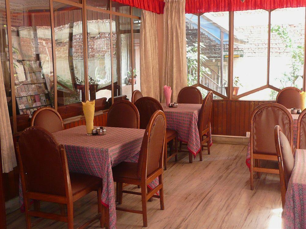 Tasi Dhargey Inn Katmandou Extérieur photo